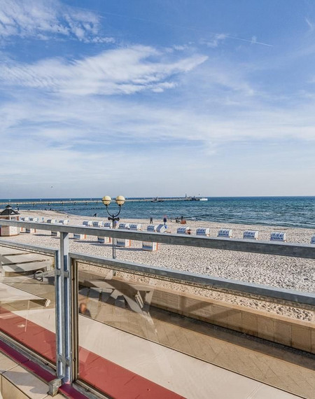 kurpromenade-70-steuerbord-groemitz-111880-3440834