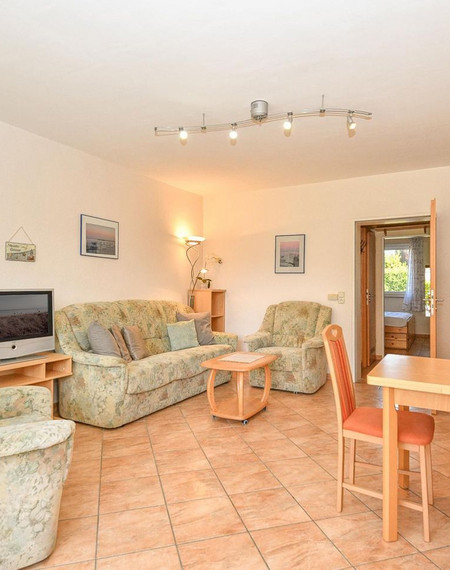 kieler-strasse-23-meeresgruesse-groemitz-112164-6600404